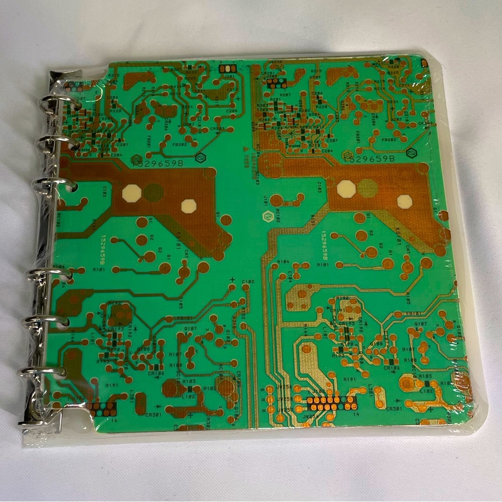 NWOT circuit board 6-ring mystery notebook / cd binder